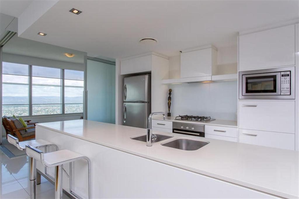 Deluxe Private In Surfers Paradise * Gold Coast